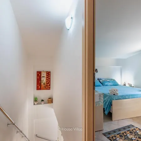 Queen Dany Апартаменты Lido di Noto